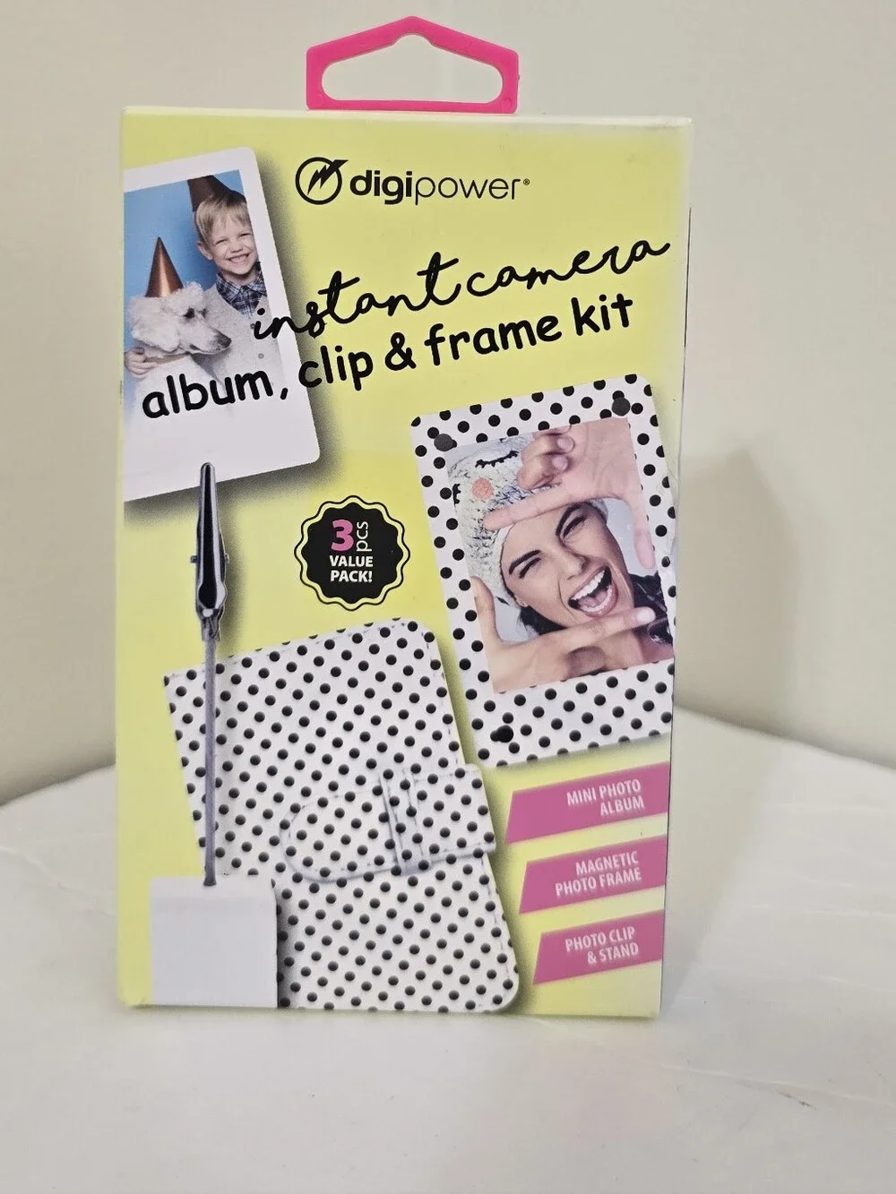 brand new DIGIPOWER instant camera Polka Dot Mini Album Photo Clip Frame Kit